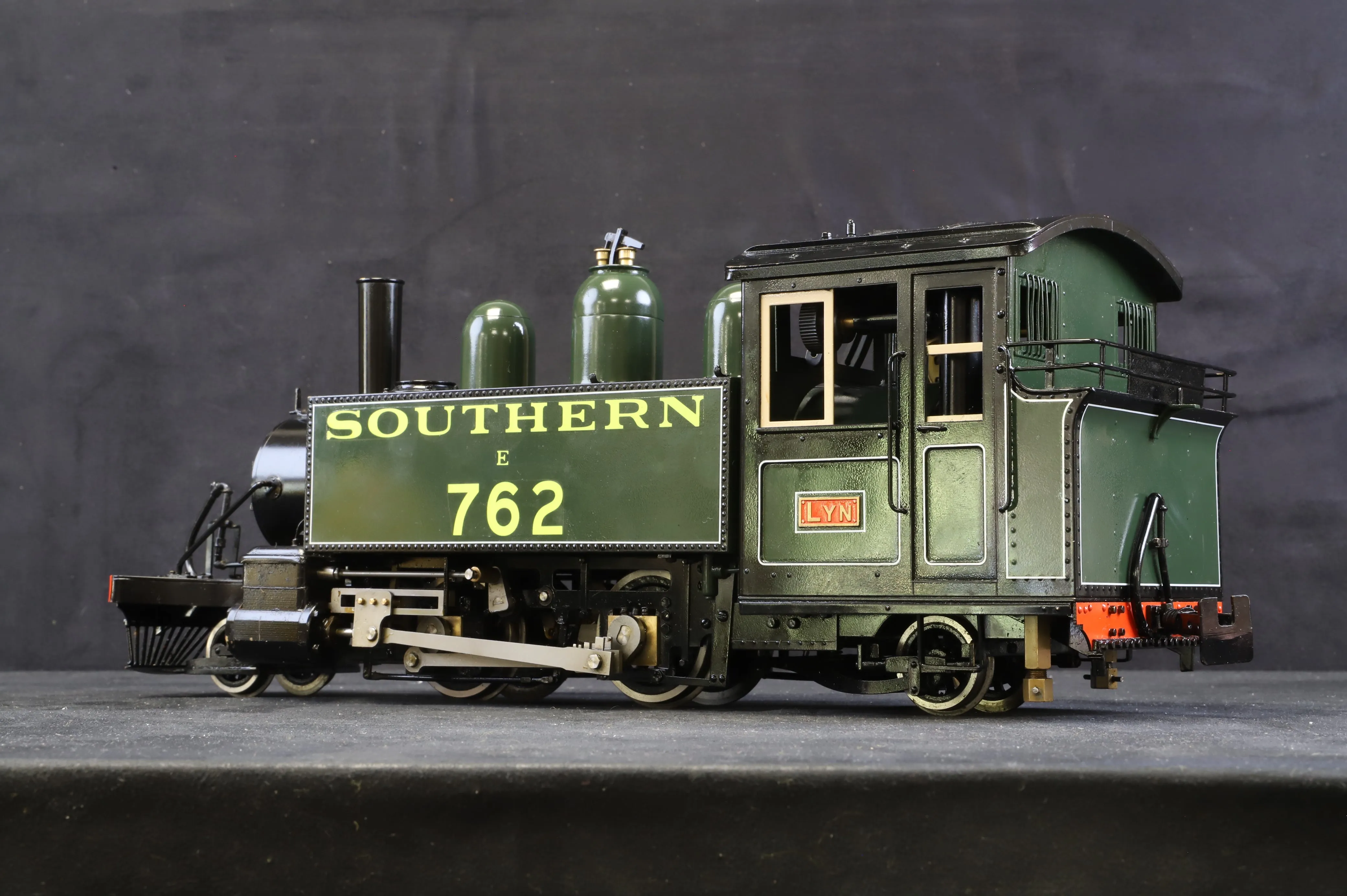 Accucraft 16mm (32mm Gauge) Lynton & Barnstaple 2-4-2T '762' 'Lyn' SR Green