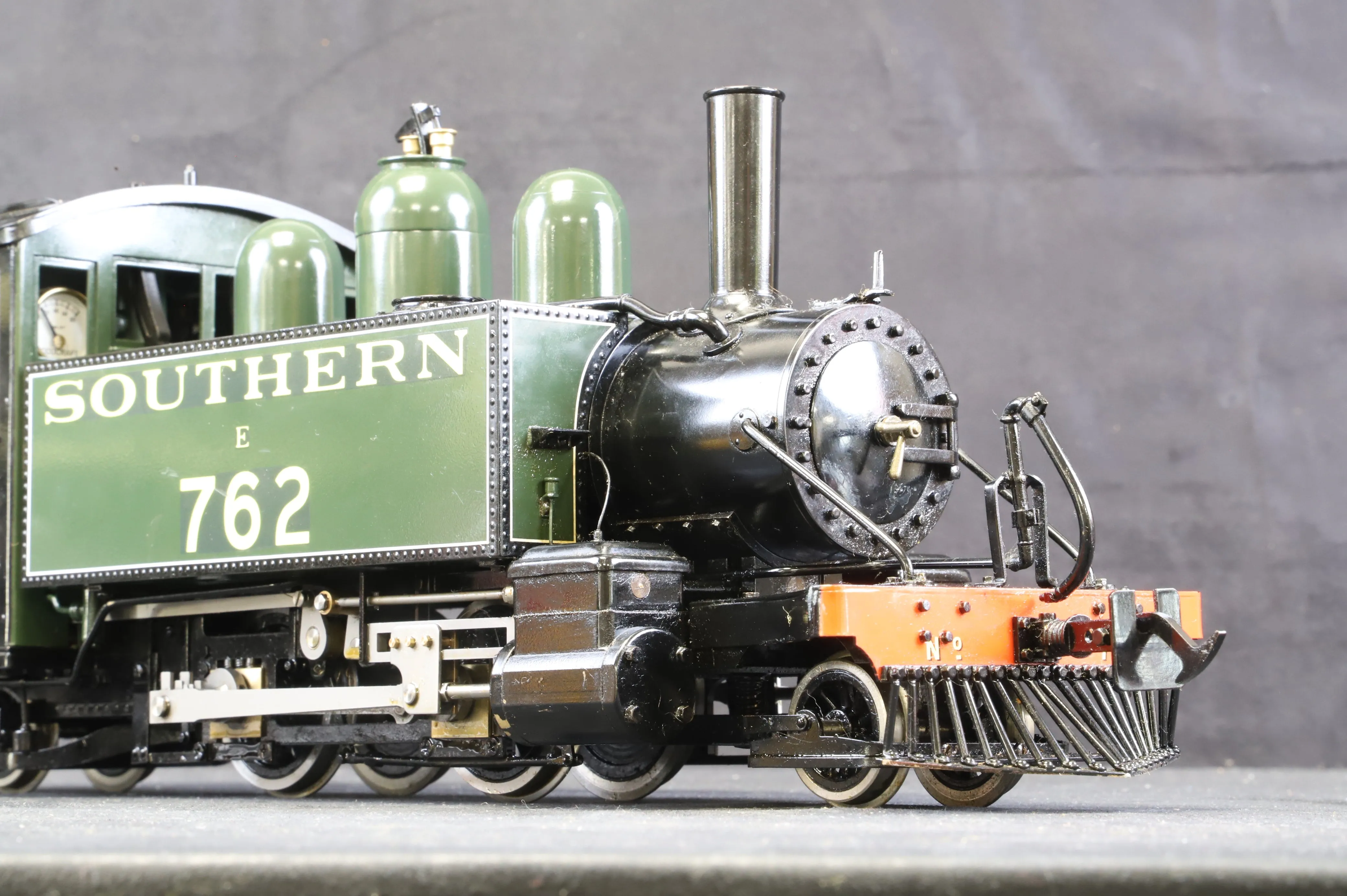 Accucraft 16mm (32mm Gauge) Lynton & Barnstaple 2-4-2T '762' 'Lyn' SR Green