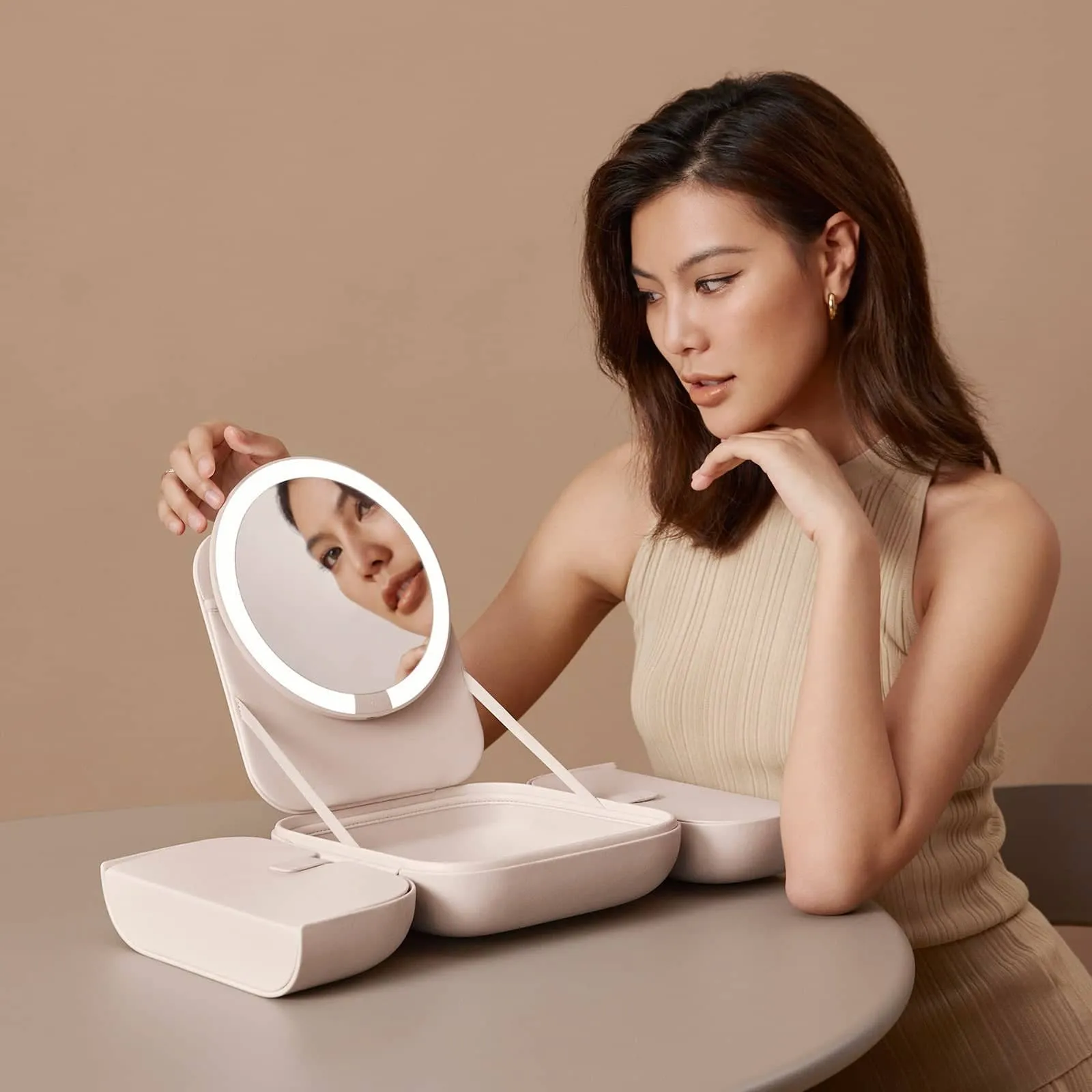 AMIRO M2 LumoCube Portable LED Makeup Mirror